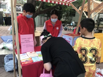 守护未来 与你同行，园东社区开展未成年人保护政策宣传