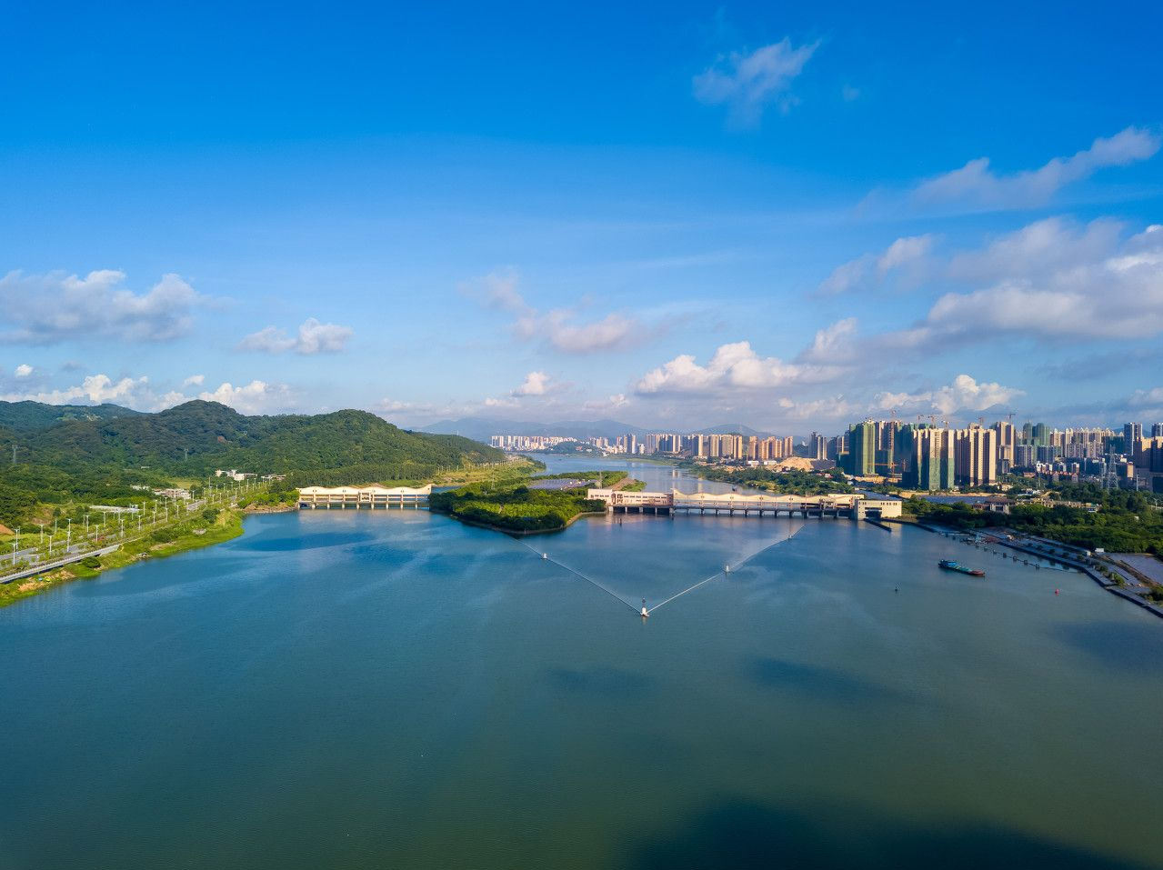 广东省发布2023年第1号总河长令，颁布实施《广东省河湖长制监督检查办法》