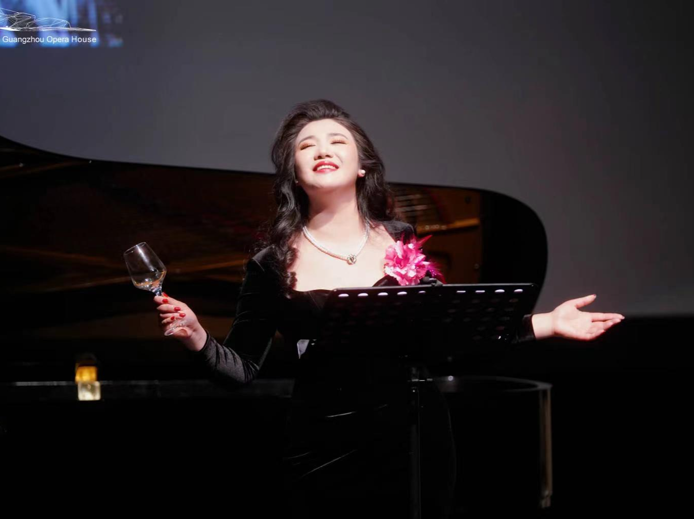 旅法女中音歌唱家李颖：可可•香奈儿身上有股深圳人生机勃勃的劲儿