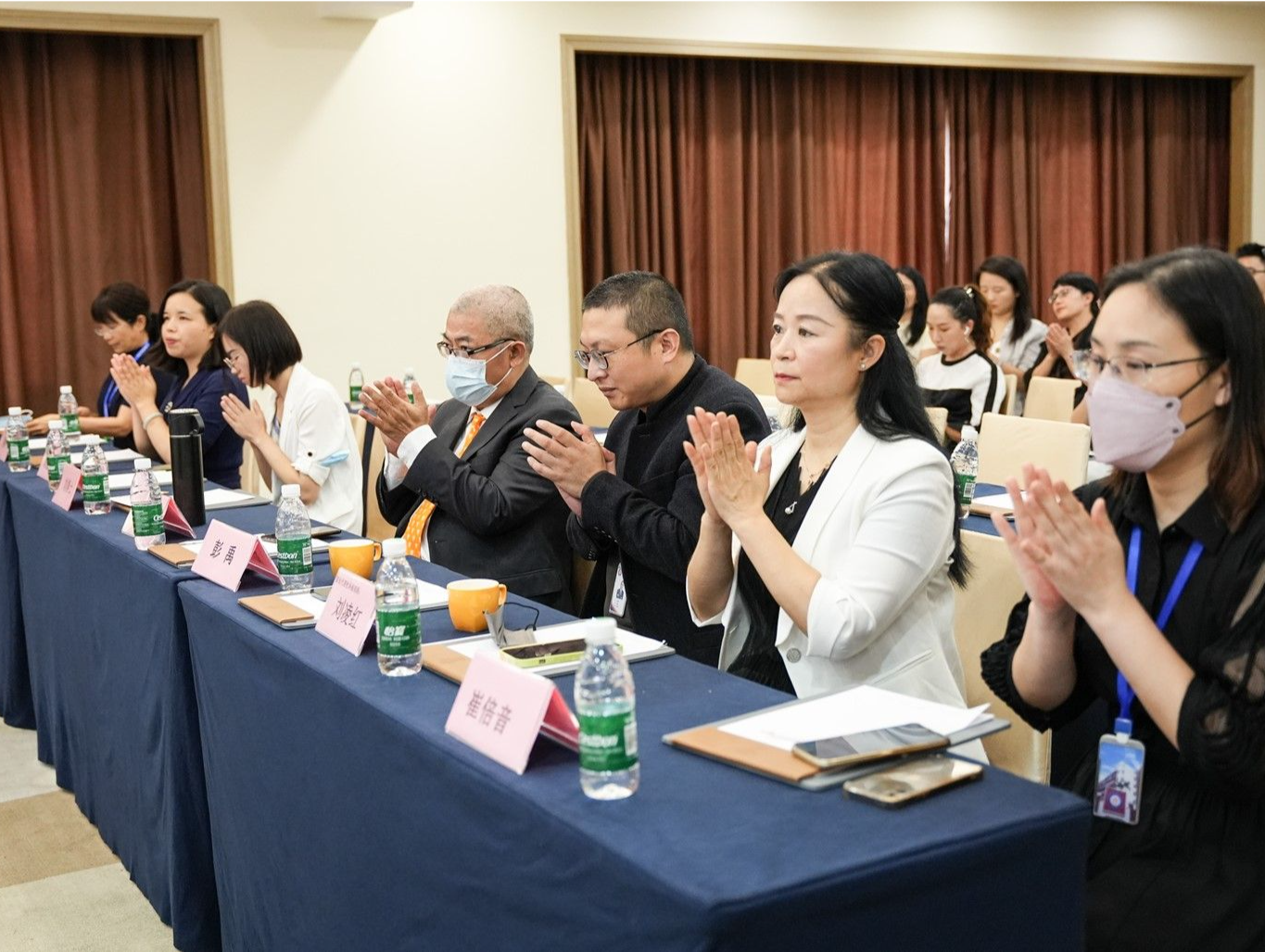 新哲文院—深圳实验学校国际教育基地举办2023届录取发布暨答谢交流会