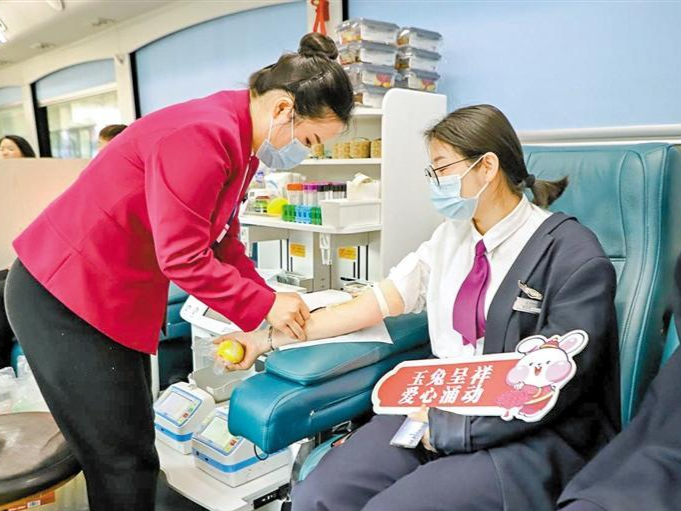 市民无偿献血标示出深圳的城市文明高度！30年534万人次无偿献血1068吨
