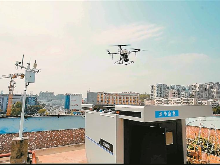 安全监管有了空中之眼！龙华区对建筑工地、市政道路等开展无人机空中巡查督导  