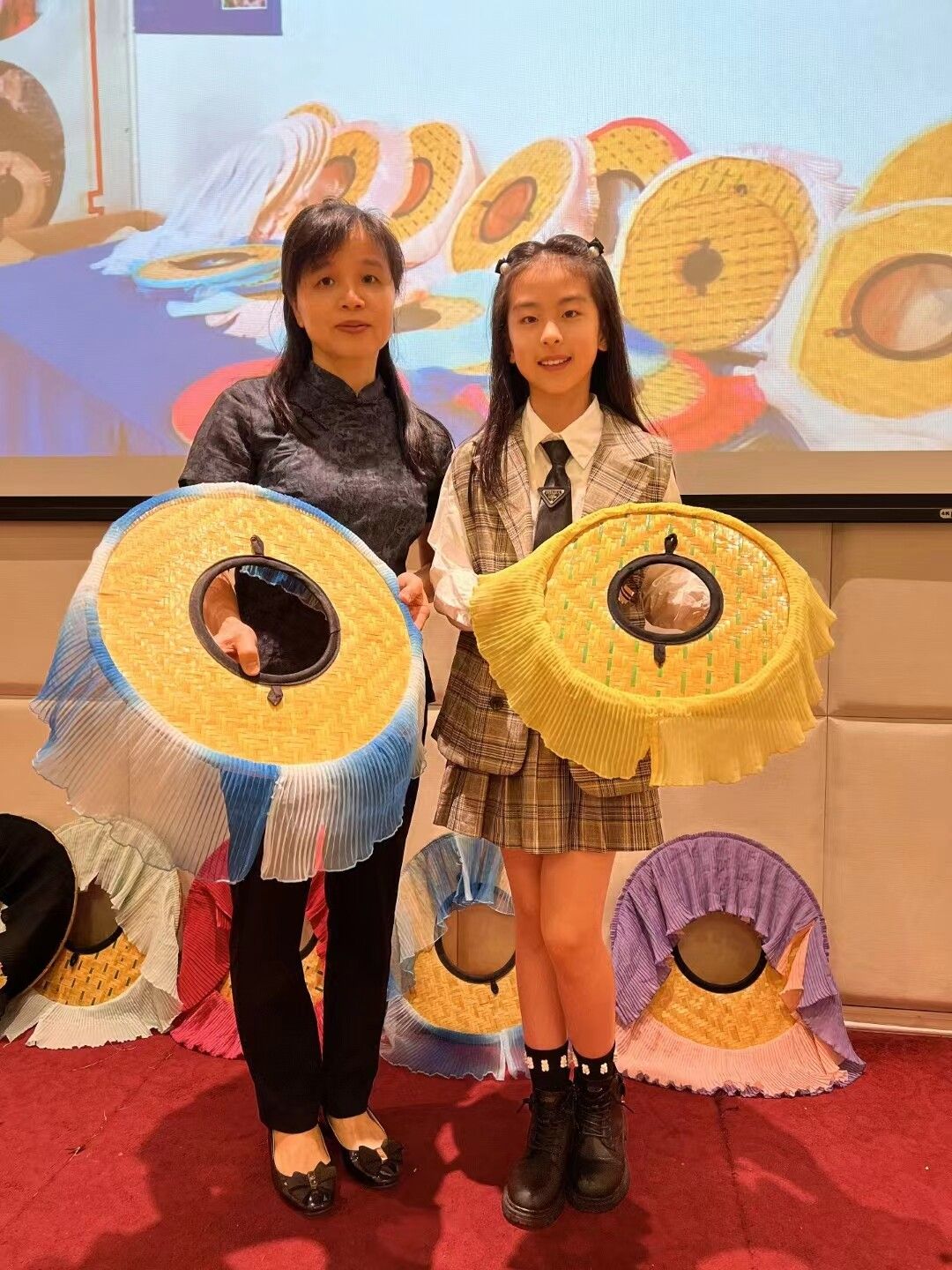 惠阳区“淡水客家凉帽制作技艺”区级传承人陈瑾瑜。