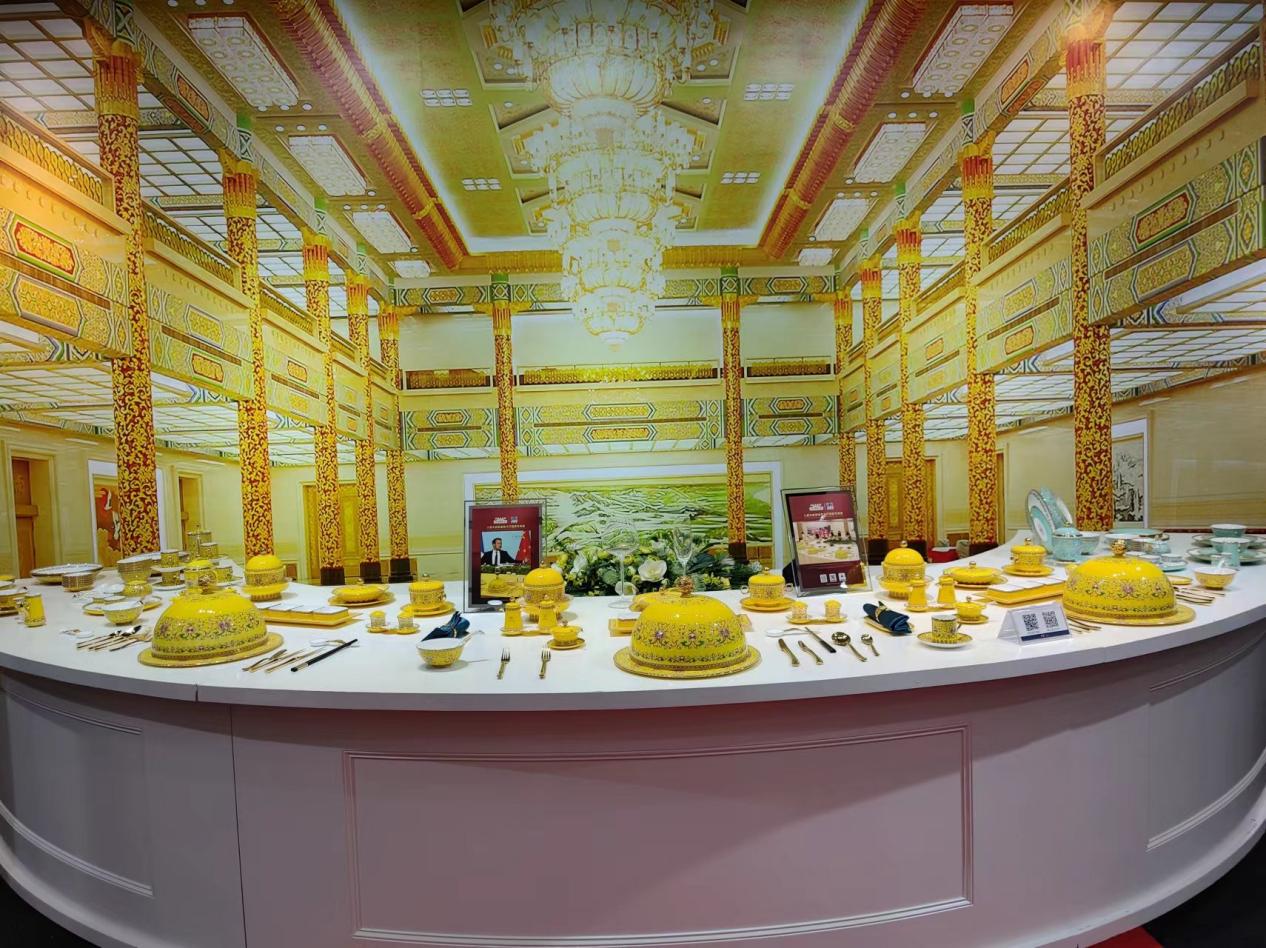 深企“国瓷”系列惊艳中国（潮州）国际陶瓷博览会