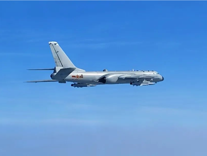 南部战区回应美侦察机蓄意闯入我训练区域：组织空中兵力全程跟踪监视