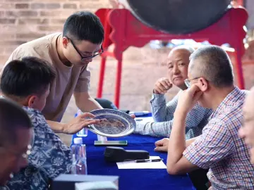 “5·18国际博物馆日”近200人走进大鹏新区博物馆，共同感受美好生活