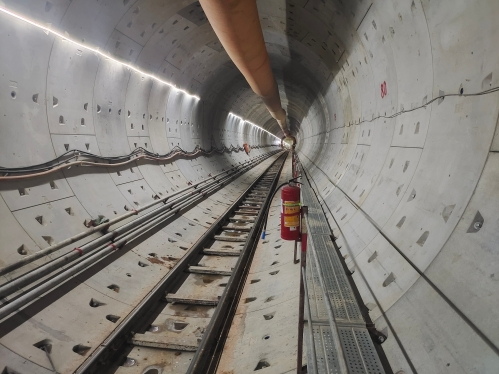 广州在建地铁新线刷新进度条，十三号线二期过半区间已贯通