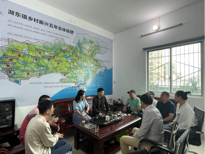 罗湖区莲塘街道携手香港深圳莲塘同乡会赴陆丰市湖东镇慰问调研