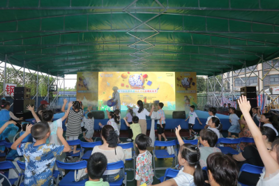 松岗街道朗下社区举行第四届跳蚤市场主题文化节