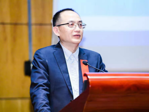 南国清华人物访谈 | 刘伟强：以清华“实干”，引领高教科创“双向奔赴”