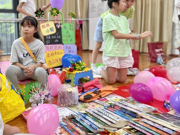 “小鬼当家·各显神‘童’”——桃花园社区举行“六一”儿童节主题活动