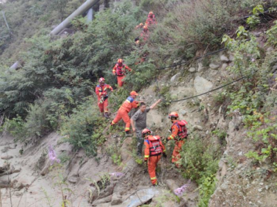 四川汶川山洪泥石流已致4人遇难，搜救工作仍在进行