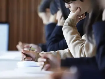 江西一高考考场英语听力出现卡顿 官方通报：涉及2题，重播后补时