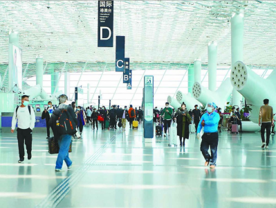 旅客遗失贵重物品，深圳机场站铁警助力寻回