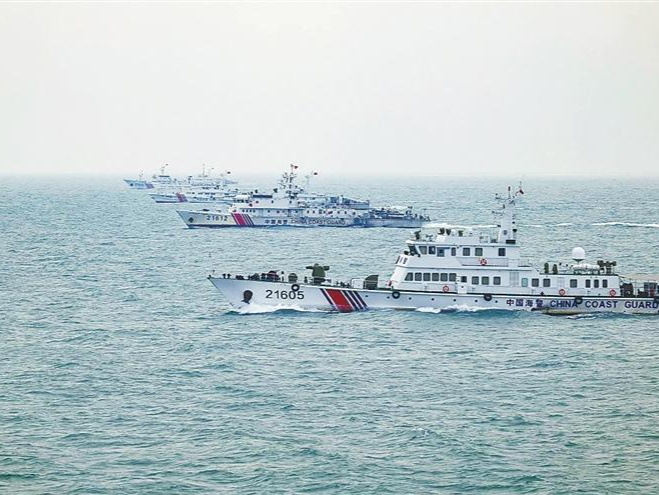 广东海警开展海上执法缉私等海上科目实战演练