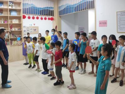石井街道田头社区开展乒乓球公益培训