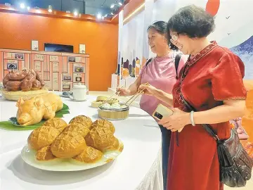  都是“硬菜”！云浮石雕大师为文博会带来一桌“美食” 