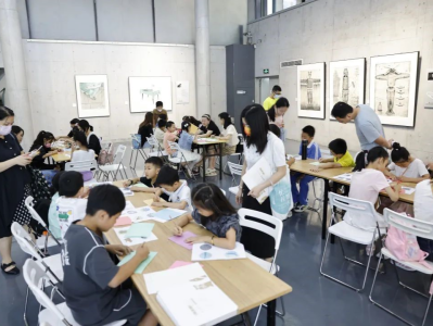 “庆六一·公共教育趣味纸版画活动”在罗湖美术馆举办