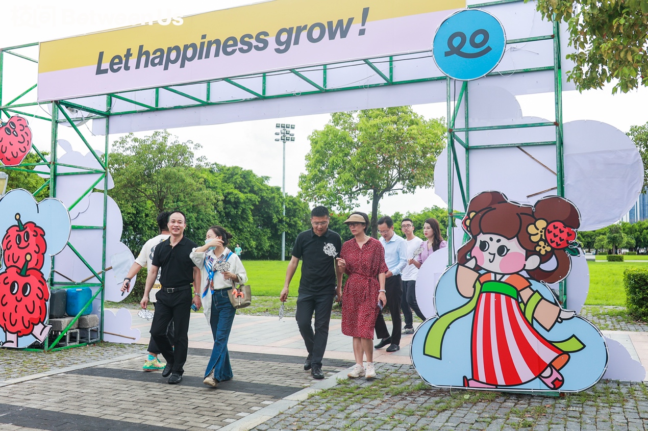 “枝间生活节”创意市集活动在深圳湾公园海风运动公园举行