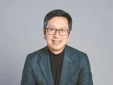 侯鸿亮：紧跟时代发展做好新时代的记录者 | 2023文化强国建设高峰论坛