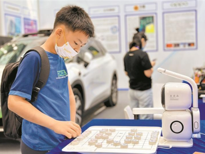 深圳人工智能企业超1900家 初步形成完整产业链，综合实力居全国前三