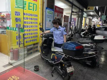 马田街道“红色小分格”持续开展安全隐患夜查行动