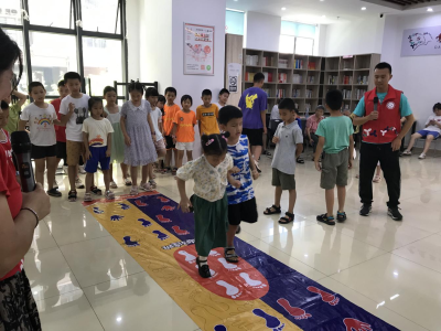 江边社区开展“共享一片蓝天”儿童朋辈互助活动