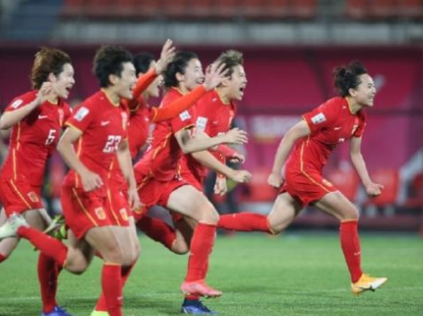 水庆霞：在世界杯赛场上展现中国女足永不言弃的精神