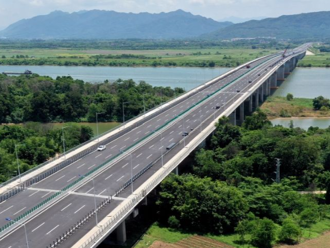 省道S292延长线、英德北江四桥建成通车！