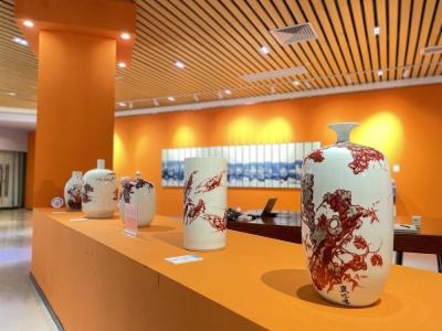 岭南国画名家艺术陶瓷邀请展在莞开展