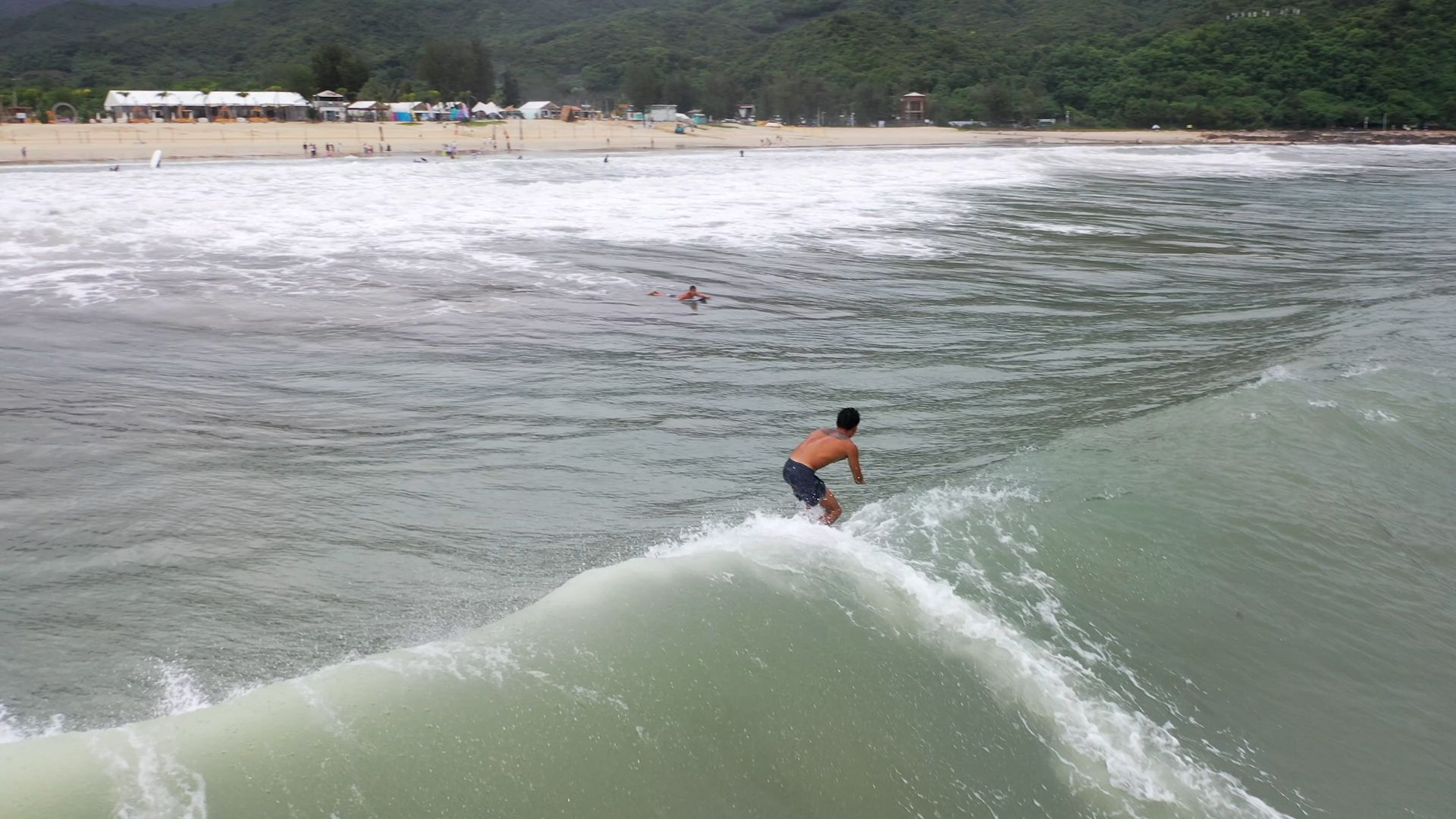 去深圳最美海岸线冲浪