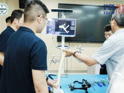 国内首次骨科手术机器人专项培训在深举办