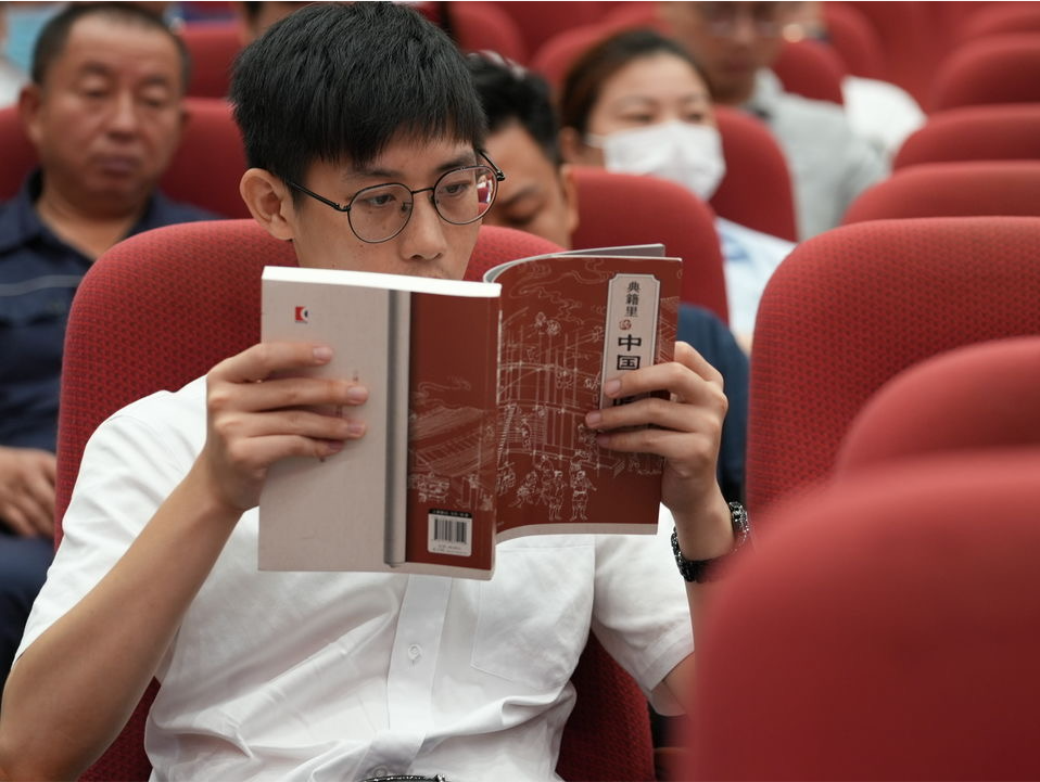 广东全省各级工会累计建成职工书屋1.5万余家
