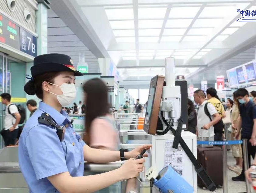 上半年全国铁路发送旅客17.7亿人次！接近2019年同期水平