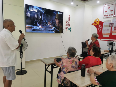 江边社区开展“唱红歌 颂党恩”老年人歌唱红歌小组活动