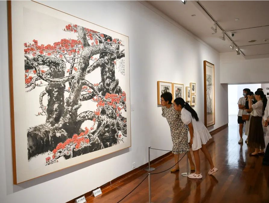 深圳娃的暑假：到美术馆去