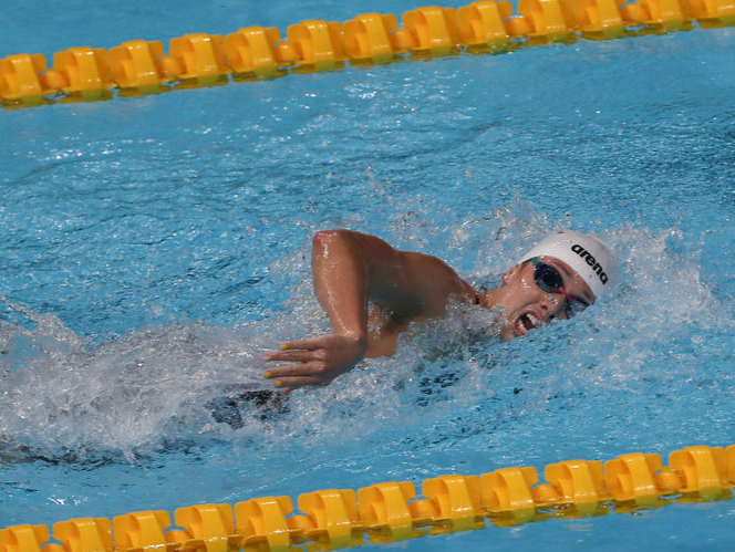 祝贺！中国香港名将何诗蓓女子100米自由泳摘银