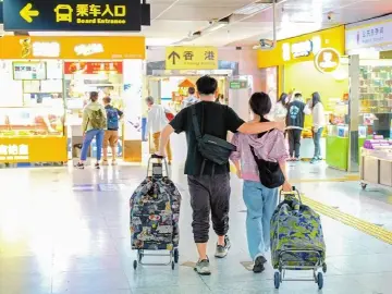 深圳口岸多措并举保畅行