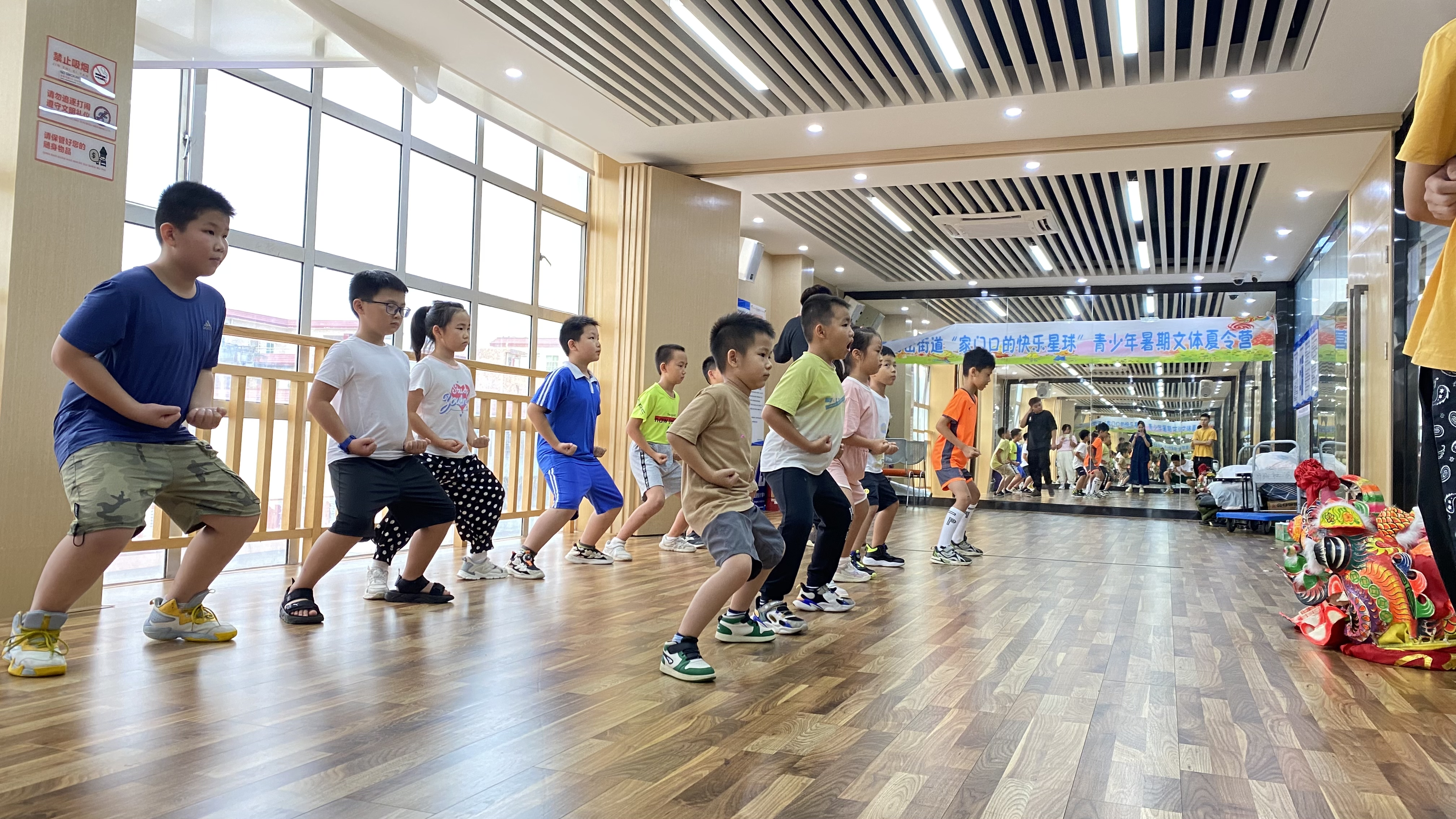 马峦街道青少年文体夏令营结营