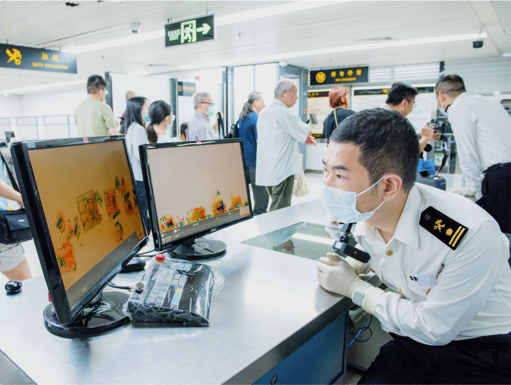 让违法违规行为无所遁形！这位95后国门卫士“火眼金睛”查私