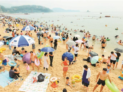 深圳文旅消费热度持续升温！游客“趋热”打卡，景区每天“人从众”