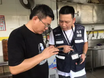 马田街道“红色小分格”开展“电动自行车公益安检进万家”活动 单日增长量突破3300台