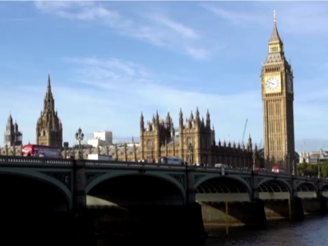 英智库：英国面临经济衰退的高风险
