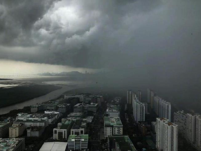 滚动 | ​深圳市解除分区雷雨大风黄色预警信号及所有暴雨预警信号