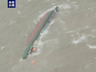 江苏连云港灌河口海域两货船遇险，25人全部获救