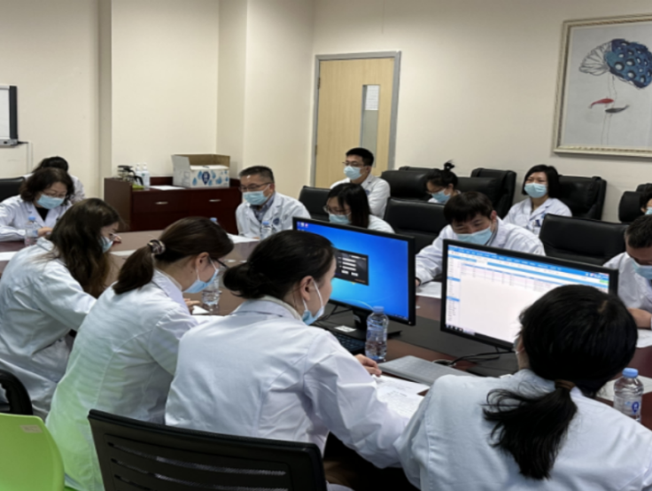 女子奔波千里“追”到深圳！“国家队”为她精准摘瘤