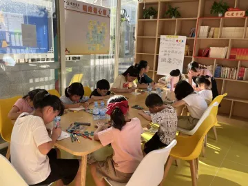 官方带娃快乐“益”夏 | 赤尾社区开展儿童青少年绘画公益活动