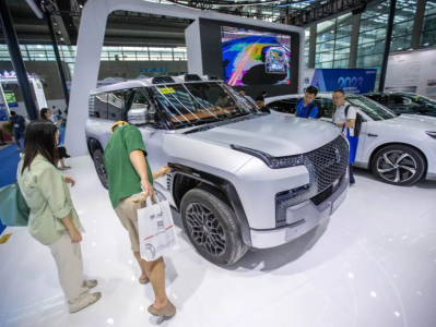 “从首次考察到落户仅用26天” 深圳新能源汽车产业链展现强大吸引力