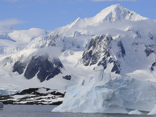 南极海冰面积创历史新低 警惕地球冰冻圈加速变化