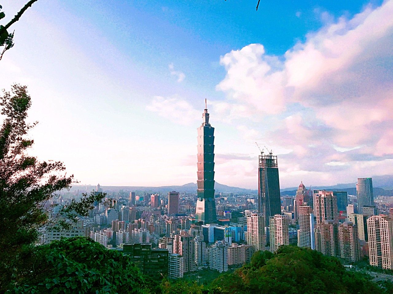 台媒：台陆委会宣布9月1日起恢复第三地陆客来台观光